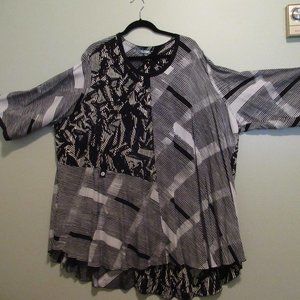 Blue Sky Batik Tunic tops. 4x